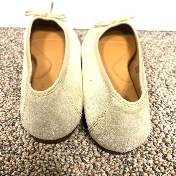 Born Cream Ballet Flats with Bow Detail - Picture 4 of 6